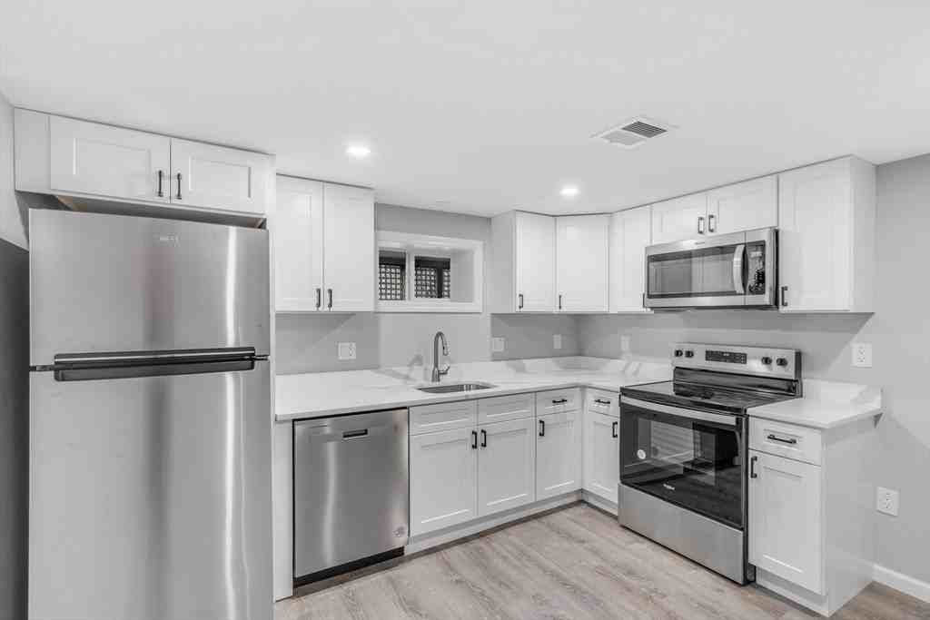 5 Nickerson Rd Unit B #B - Photo 6 of 12