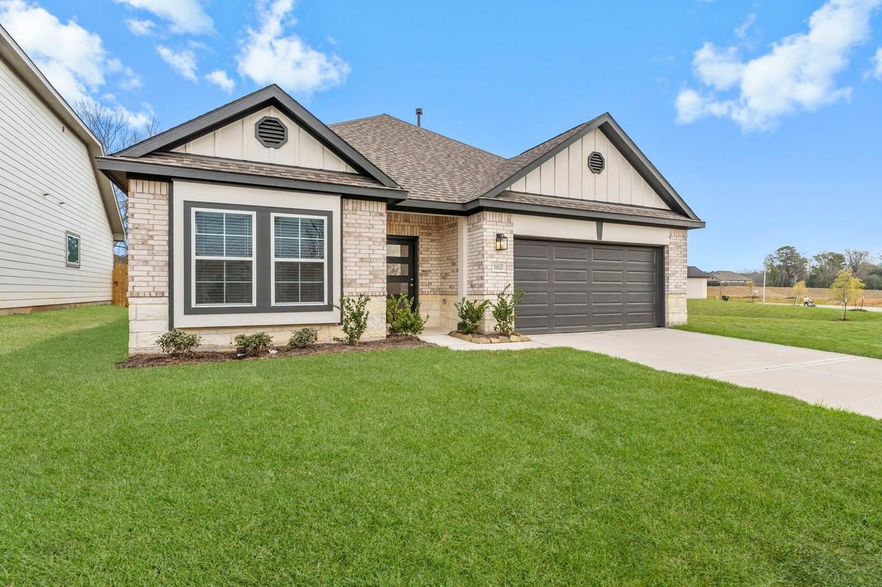 11820 Whirlaway Dr - Photo 2 of 40