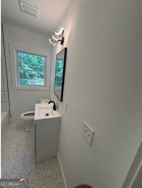 2069 Woodberry Ave - Photo 4 of 6