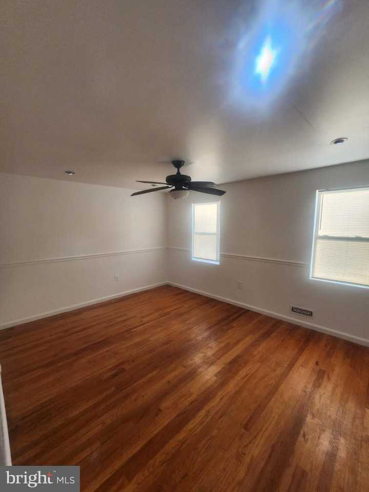 4022 Ardley Ave - Photo 4 of 4