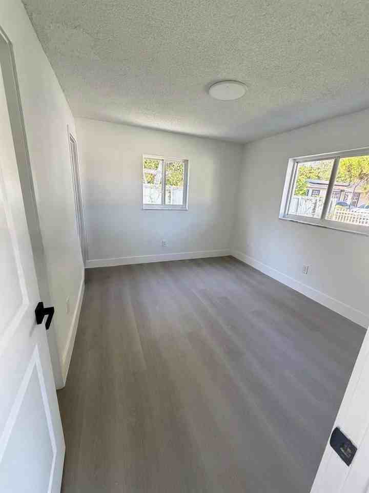 3860 Nw 208th St - Photo 4 of 8