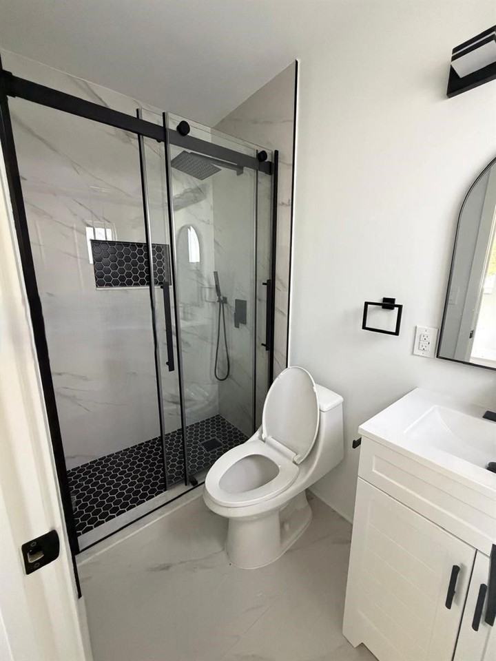 3860 Nw 208th St - Photo 5 of 8