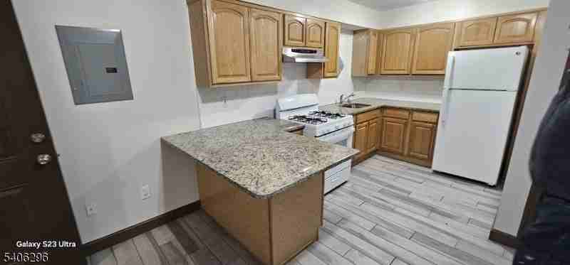 52 Irvine Turner Blvd ##4 - Photo 6 of 6