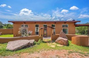 featured image of 658 Maple Ln