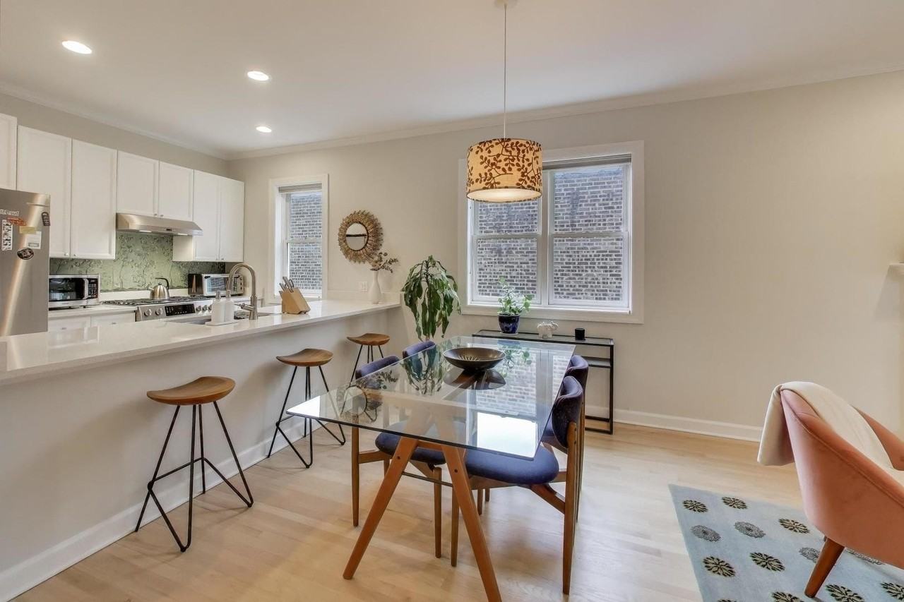 1725 N Mohawk St Apt 2s #2S - Photo 2 of 21