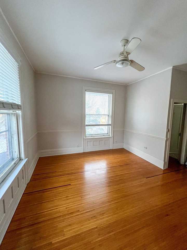 4380 Central Ave Apt A #A - Photo 3 of 10