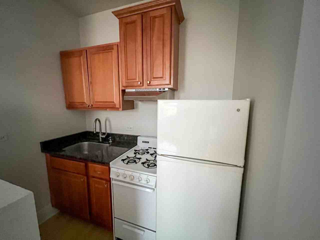 4380 Central Ave Apt A #A - Photo 5 of 10