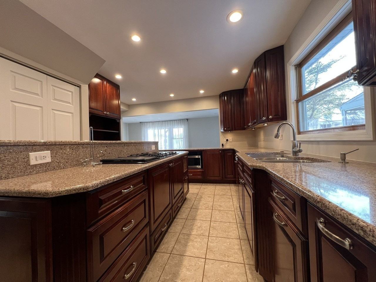 9 Edgewood Rd - Photo 5 of 29