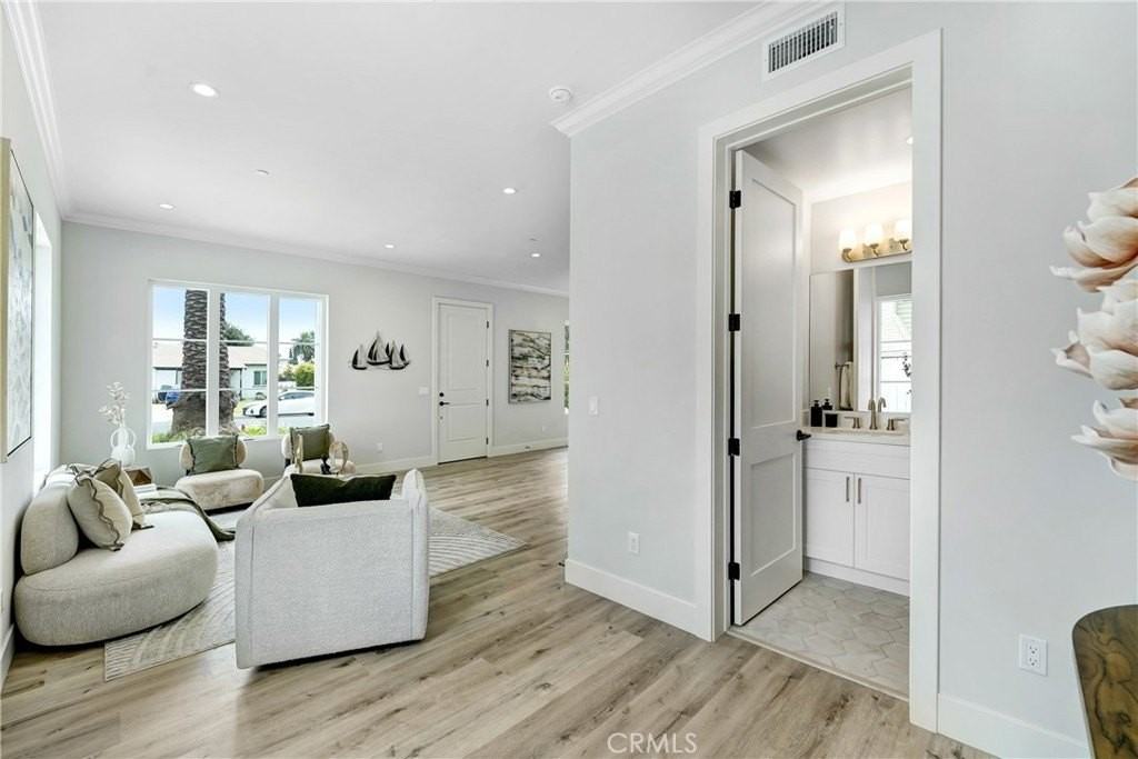 109 N Parkwood Ave #B - Photo 6 of 25