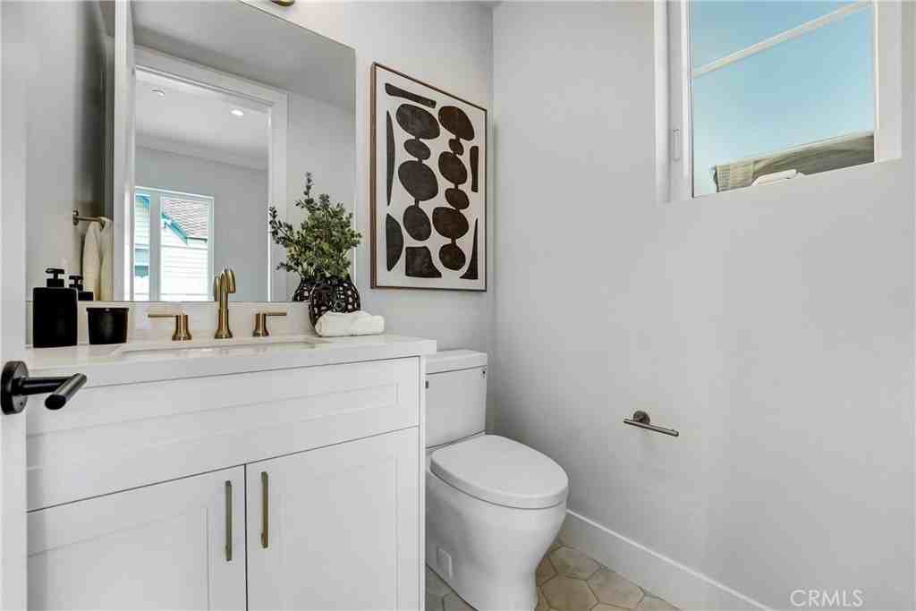 109 N Parkwood Ave #B - Photo 7 of 25