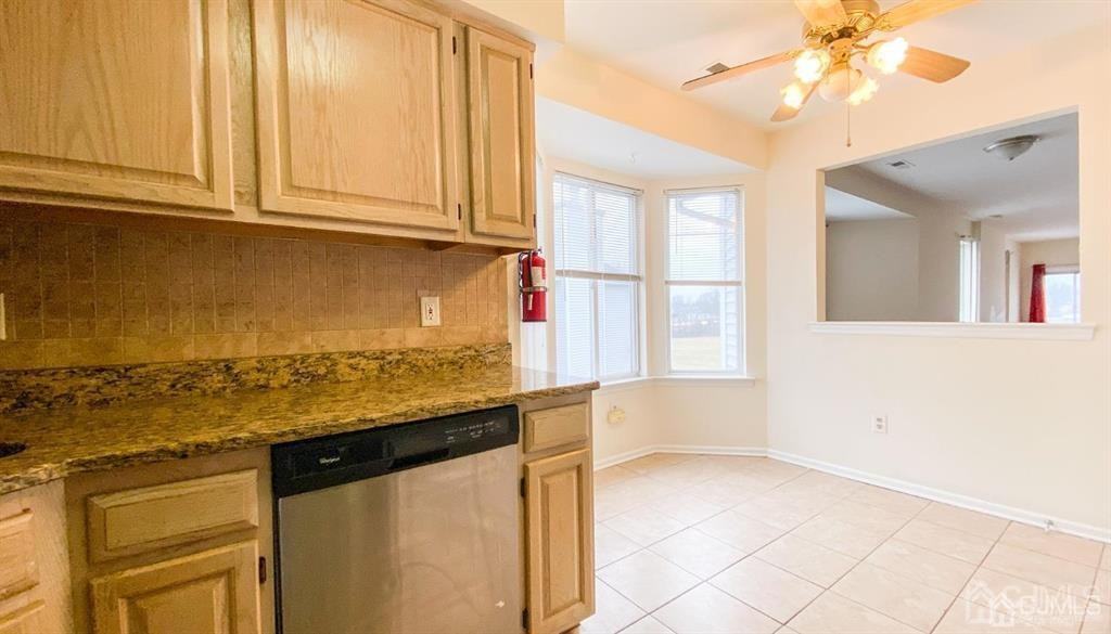 701 Jesse Way - Photo 5 of 16