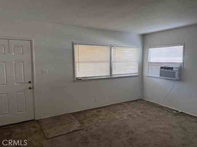 540 N Howard Ave - Photo 4 of 10