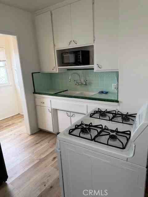 540 N Howard Ave - Photo 6 of 10