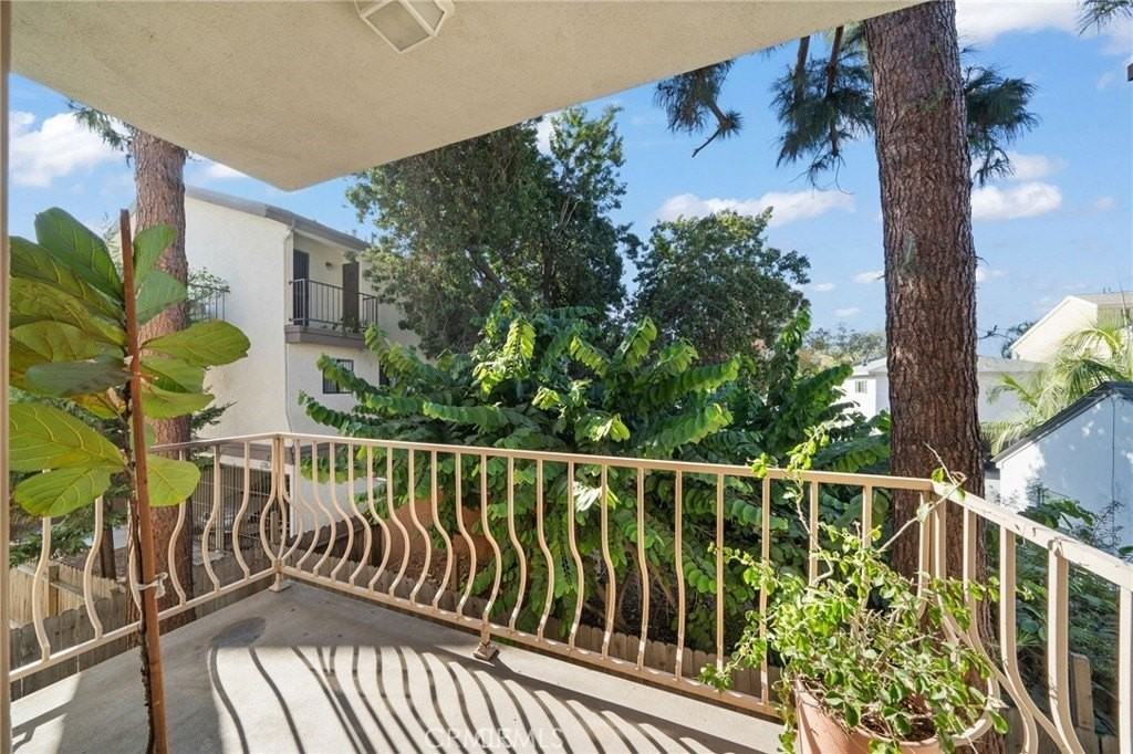 1145 Roswell Ave #204 - Photo 3 of 14