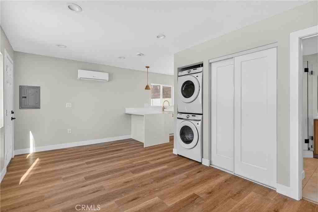 11548 Burke St #B - Photo 6 of 18