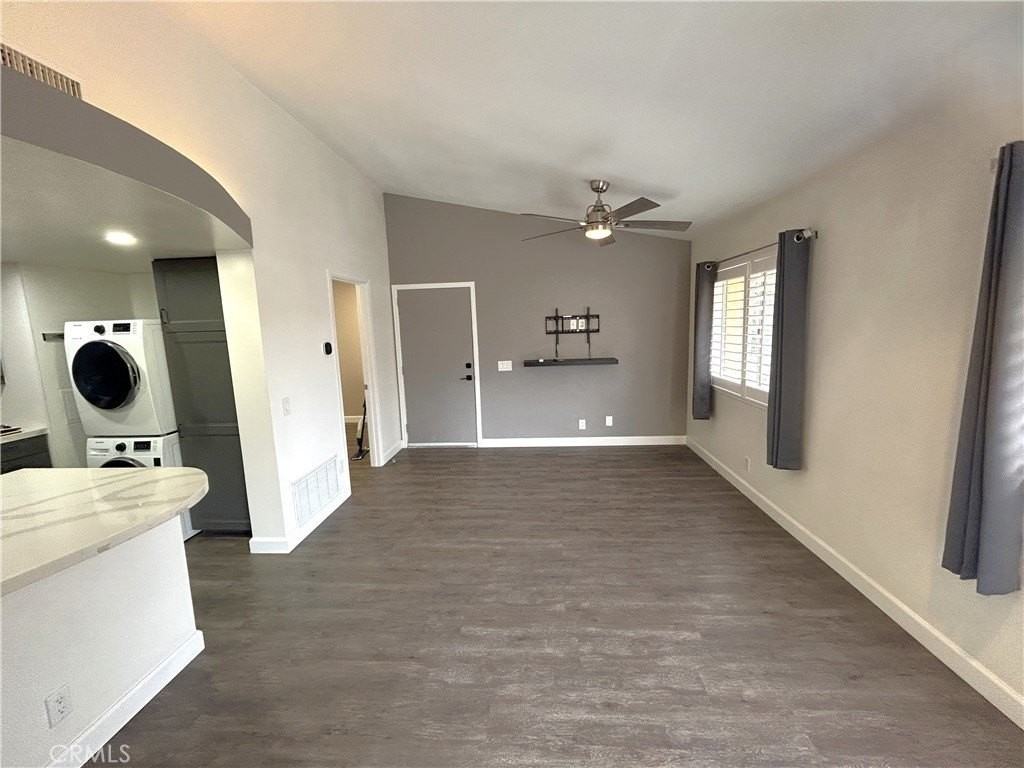 3719 Oak Creek Dr - Photo 5 of 22