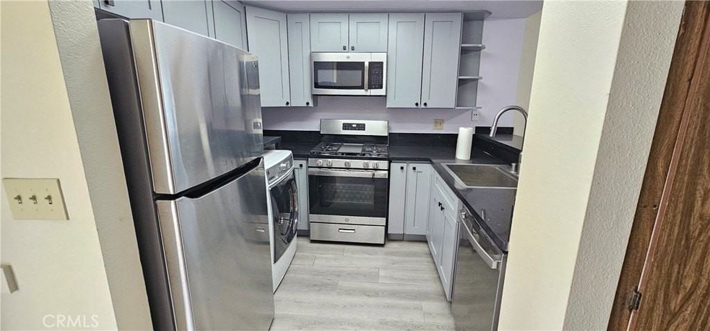 936 Fairway Dr #23 - Photo 3 of 14