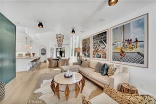 412 Acacia Ave - Photo 1 of 1