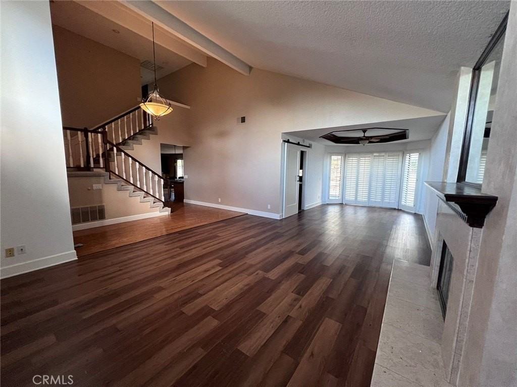 23922 Catbird Ct - Photo 2 of 18