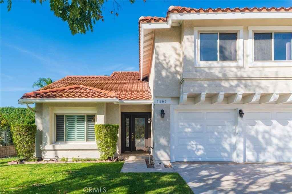 5605 Vista Cantora - Photo 2 of 39