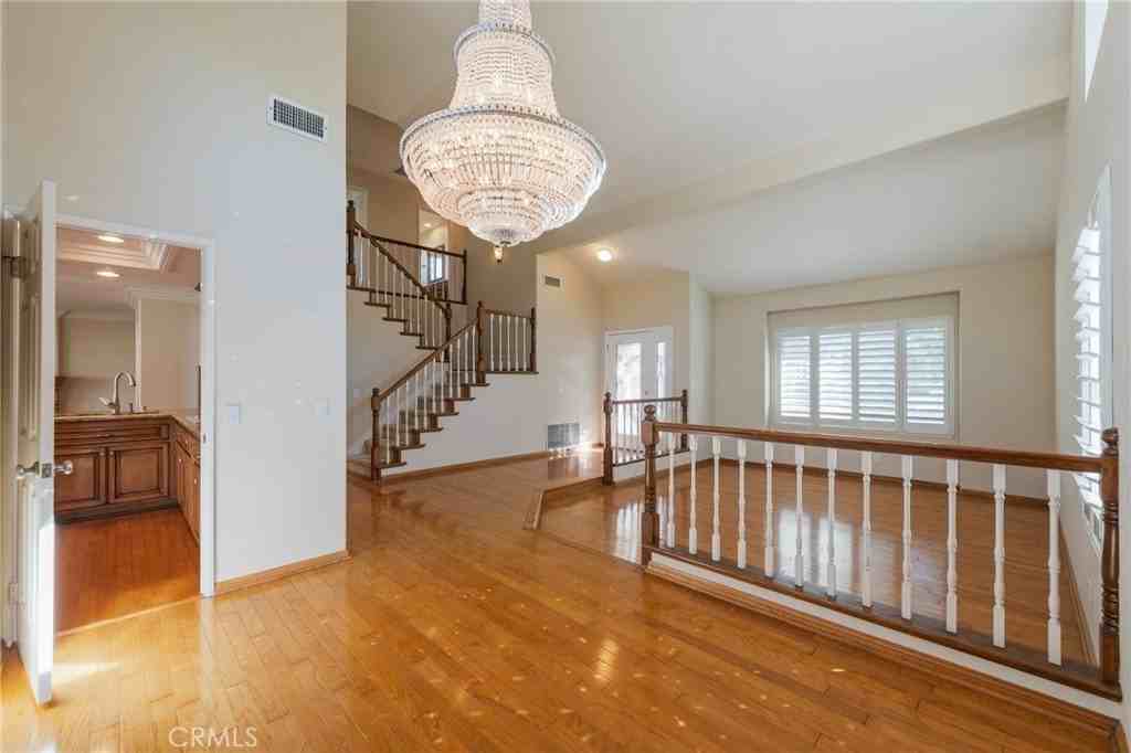 5605 Vista Cantora - Photo 5 of 39