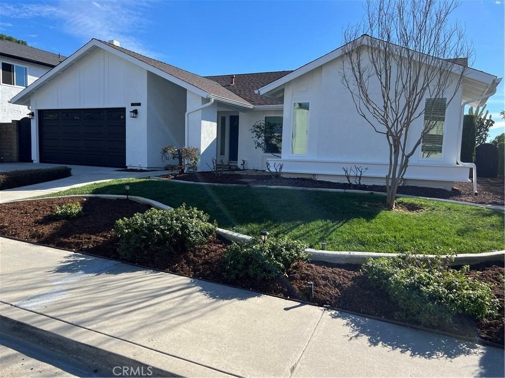 28212 Amable - Photo 2 of 23