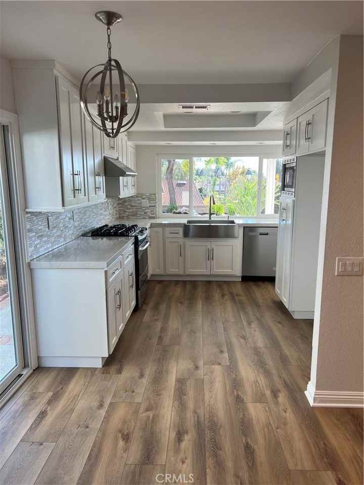 28212 Amable - Photo 6 of 23