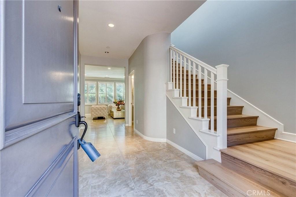 24 Oakfield - Photo 3 of 30