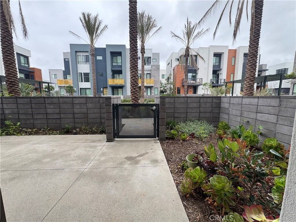 16246 Dawn Way - Photo 3 of 17