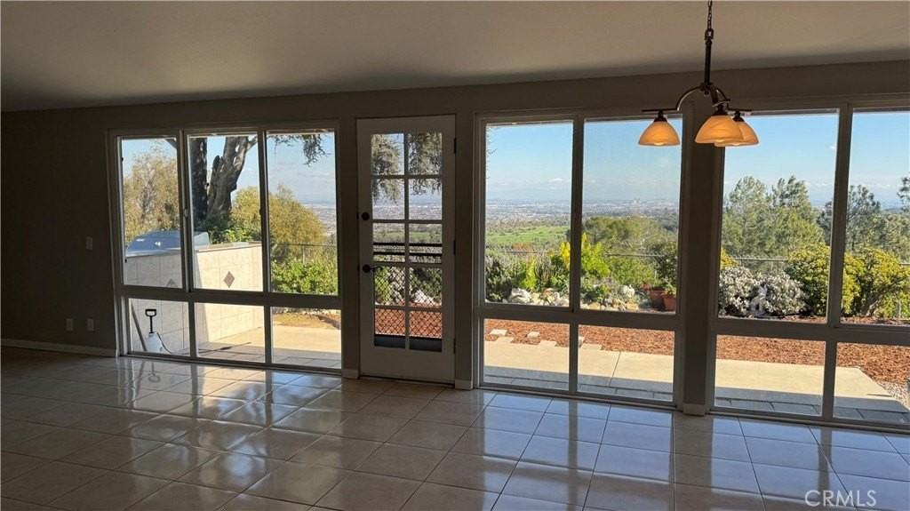 5020 Willow Wood Rd - Photo 3 of 20