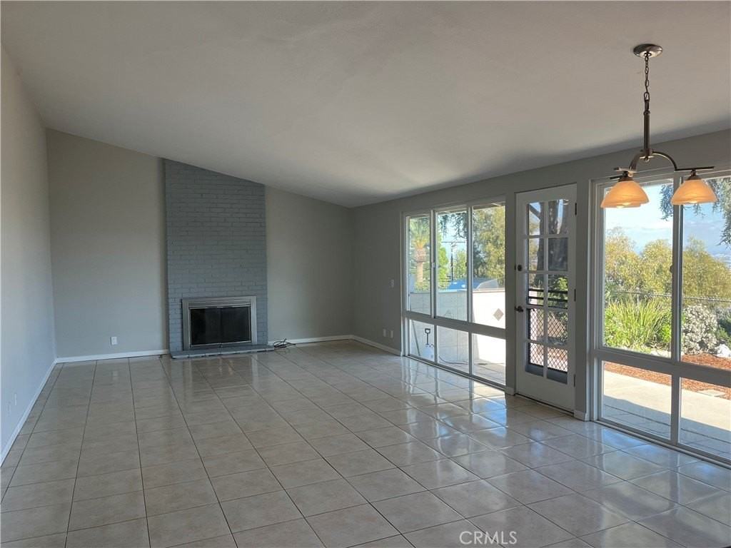 5020 Willow Wood Rd - Photo 4 of 20