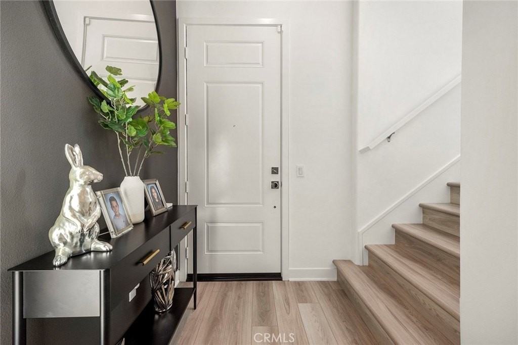 220 Siena - Photo 4 of 29