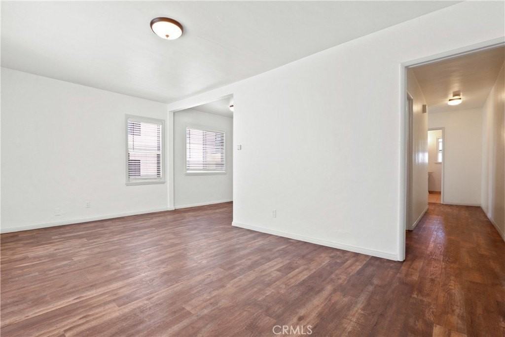 526 Shepard St - Photo 3 of 11