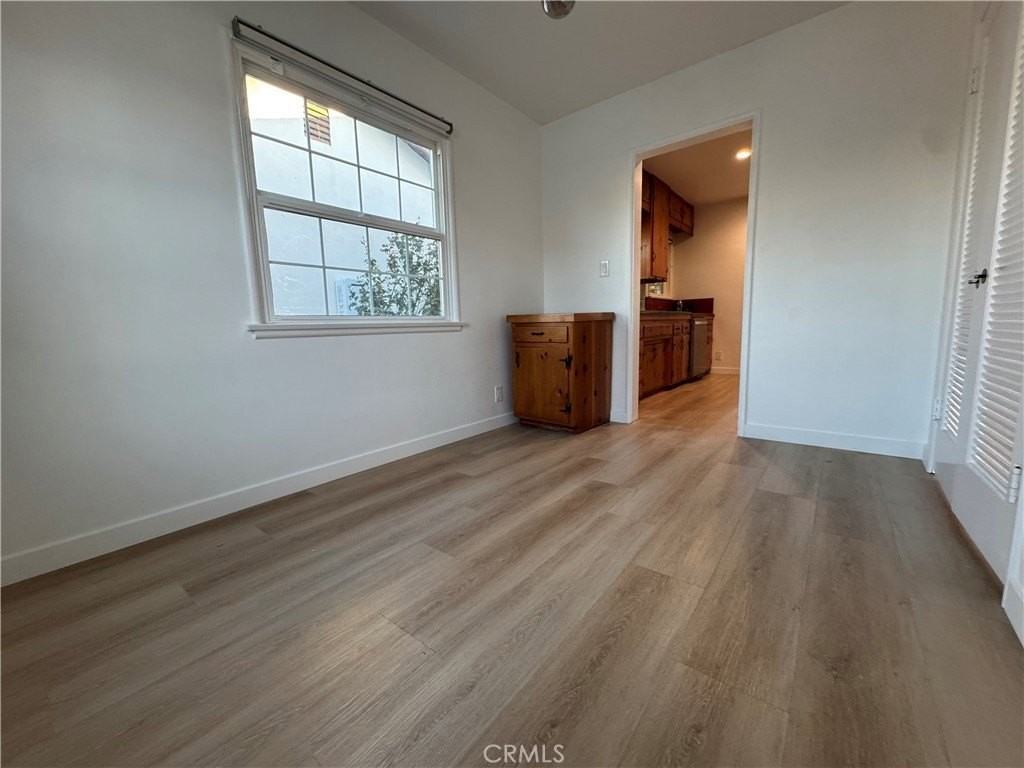 22051 Vanowen St - Photo 7 of 15