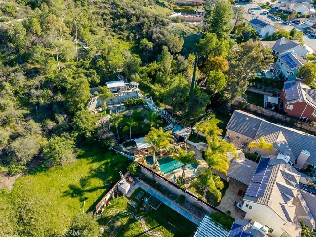 31256 Quail Valley Rd - Photo 4 of 27