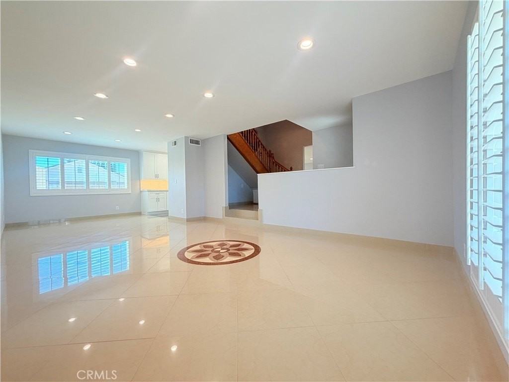 1765 Garvin Ave - Photo 4 of 34