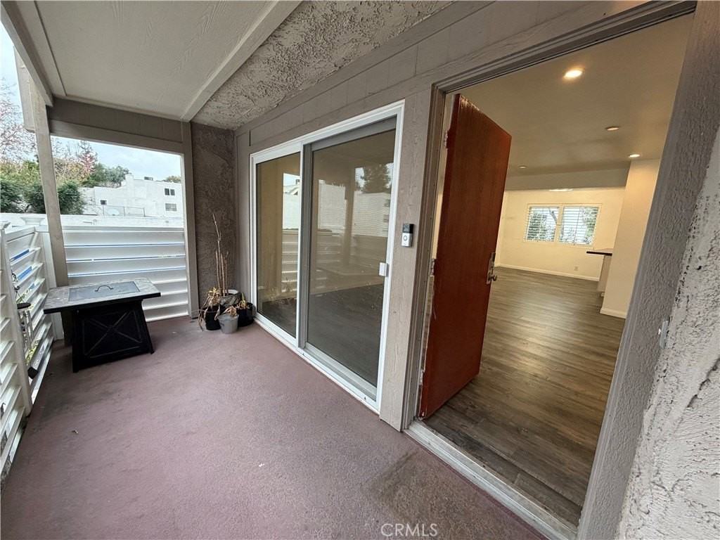 18333 Hatteras St #62 - Photo 2 of 21