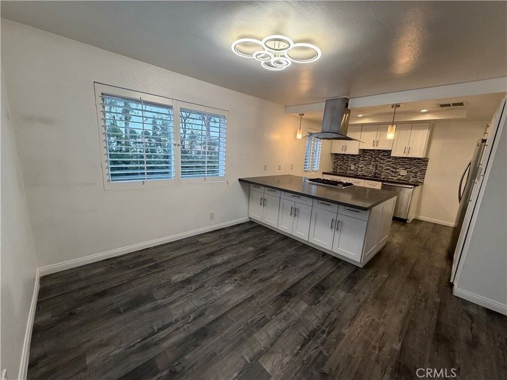 18333 Hatteras St #62 - Photo 4 of 21