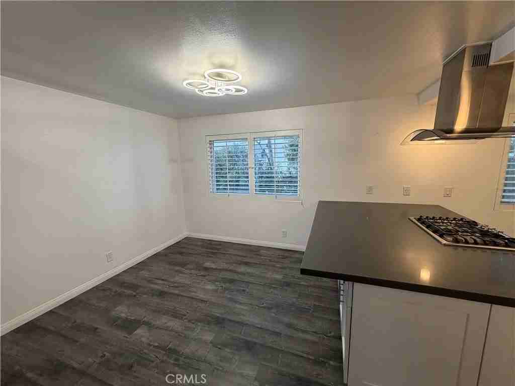 18333 Hatteras St #62 - Photo 7 of 21