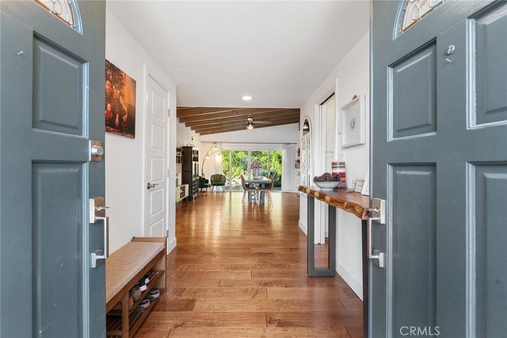 4835 Almidor Ave - Photo 5 of 50