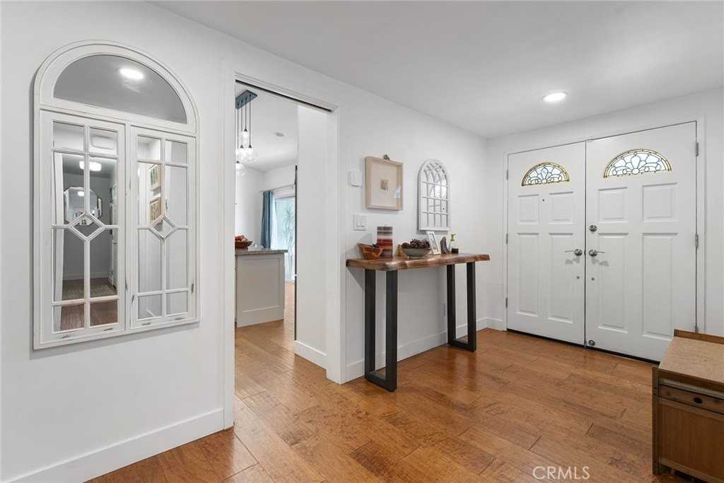 4835 Almidor Ave - Photo 7 of 50