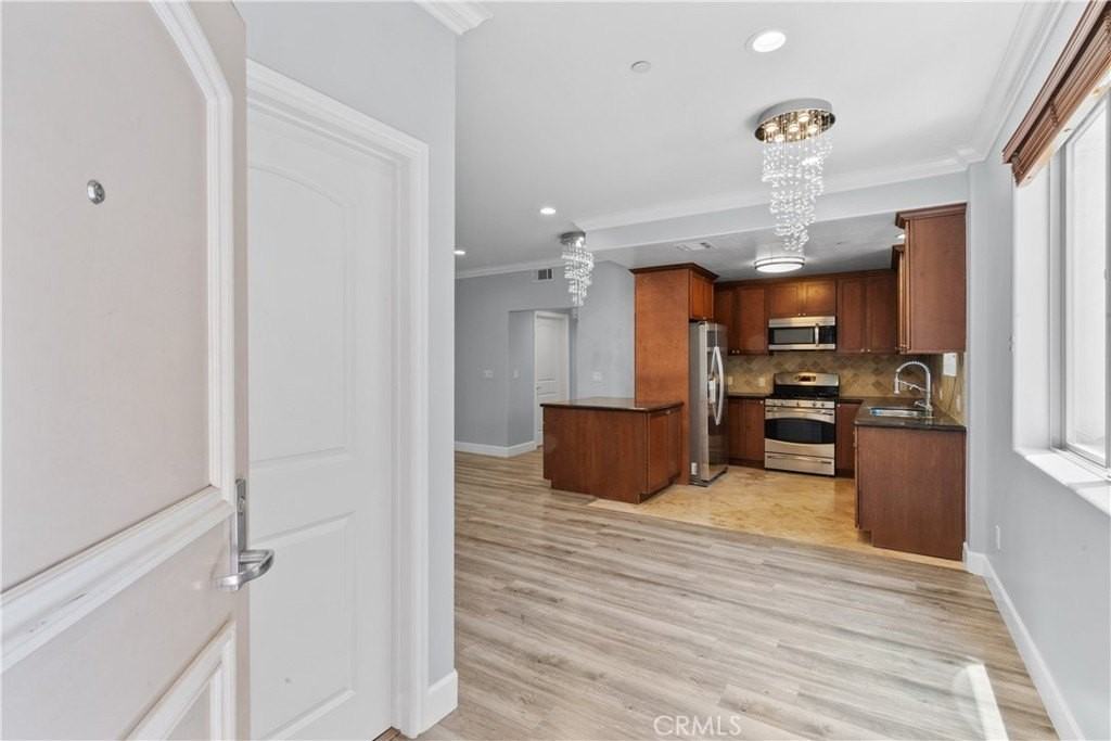 11280 La Maida St #303 - Photo 2 of 26