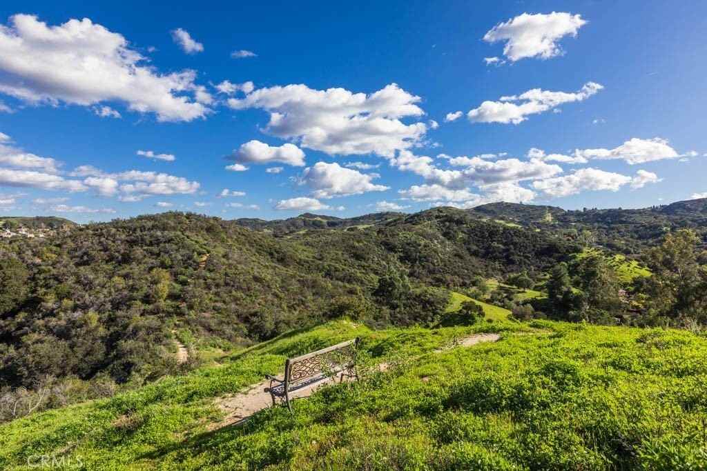 20900 Bandera St - Photo 3 of 25