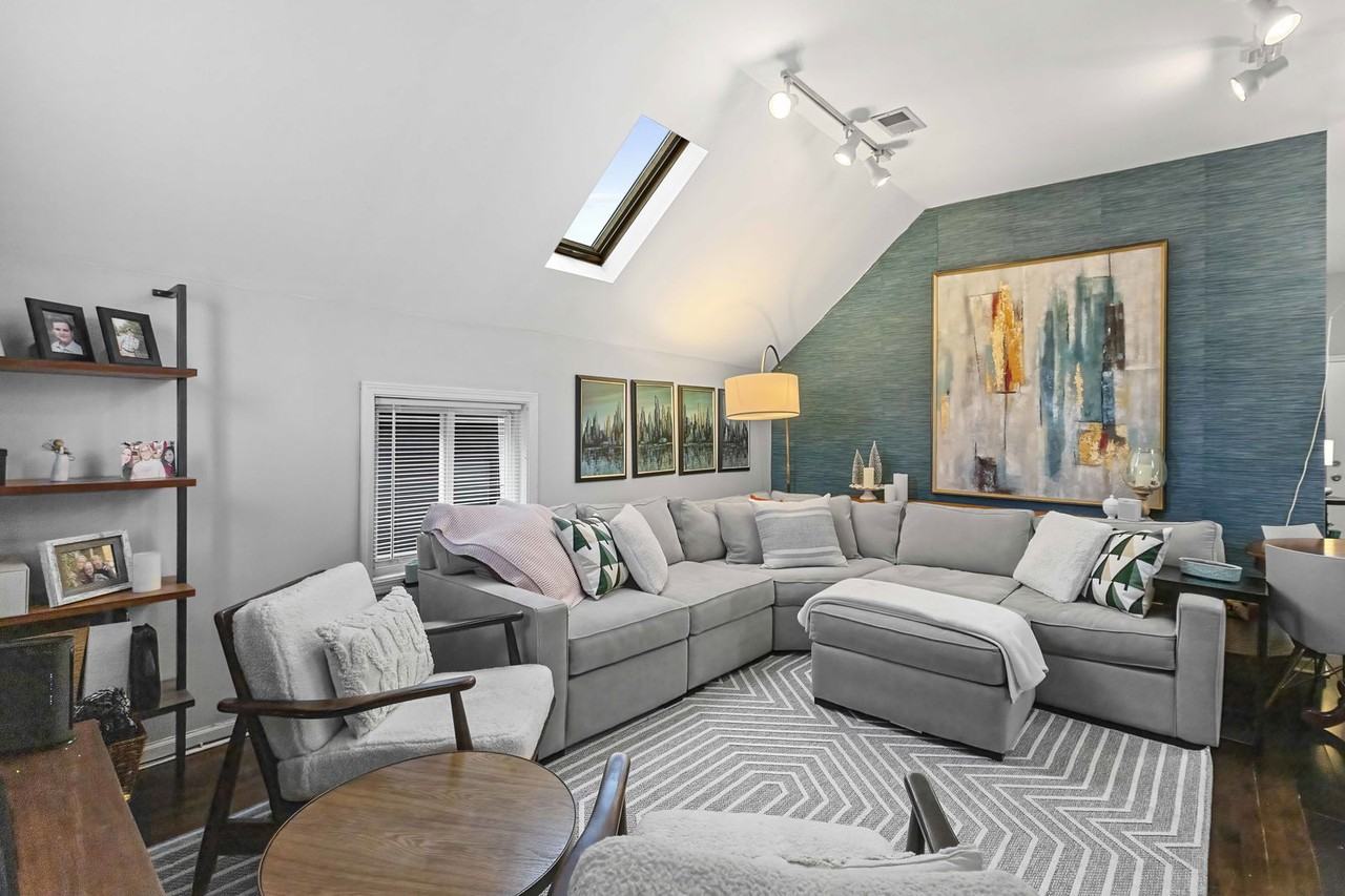 2518 N Campbell Ave #3 - Photo 6 of 8