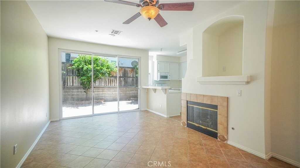 30363 Pelican Bay #E - Photo 4 of 17