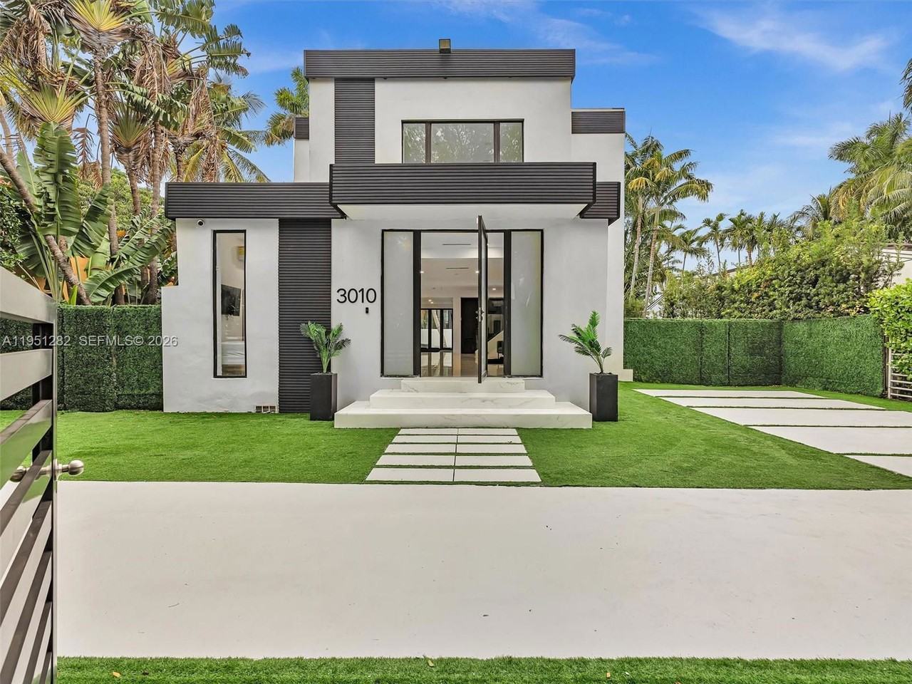 3010 Alton Rd - Photo 2 of 8