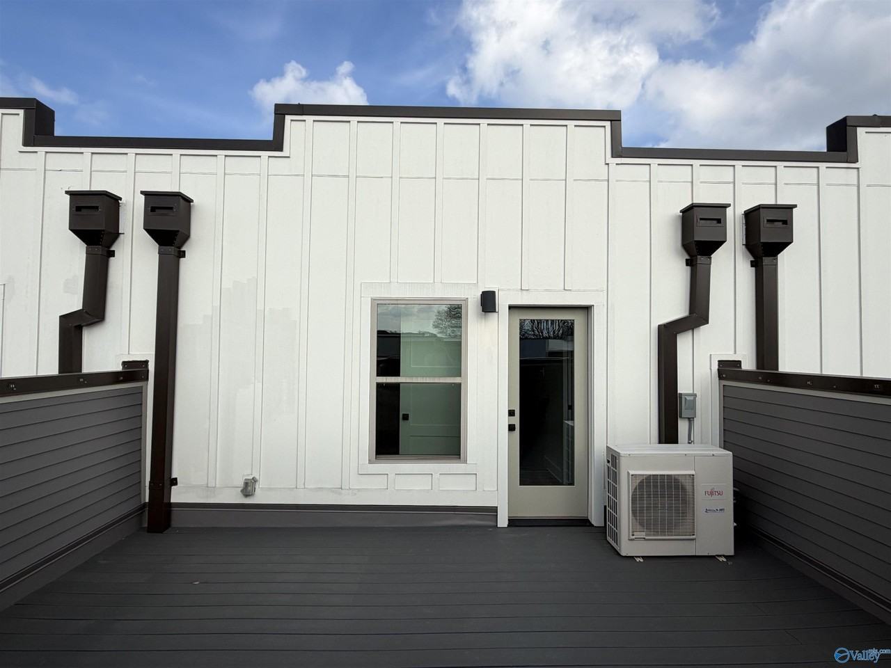 14 Walnut St Ne - Photo 2 of 23