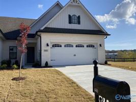 featured image of 440 Legend Oak Way Sw