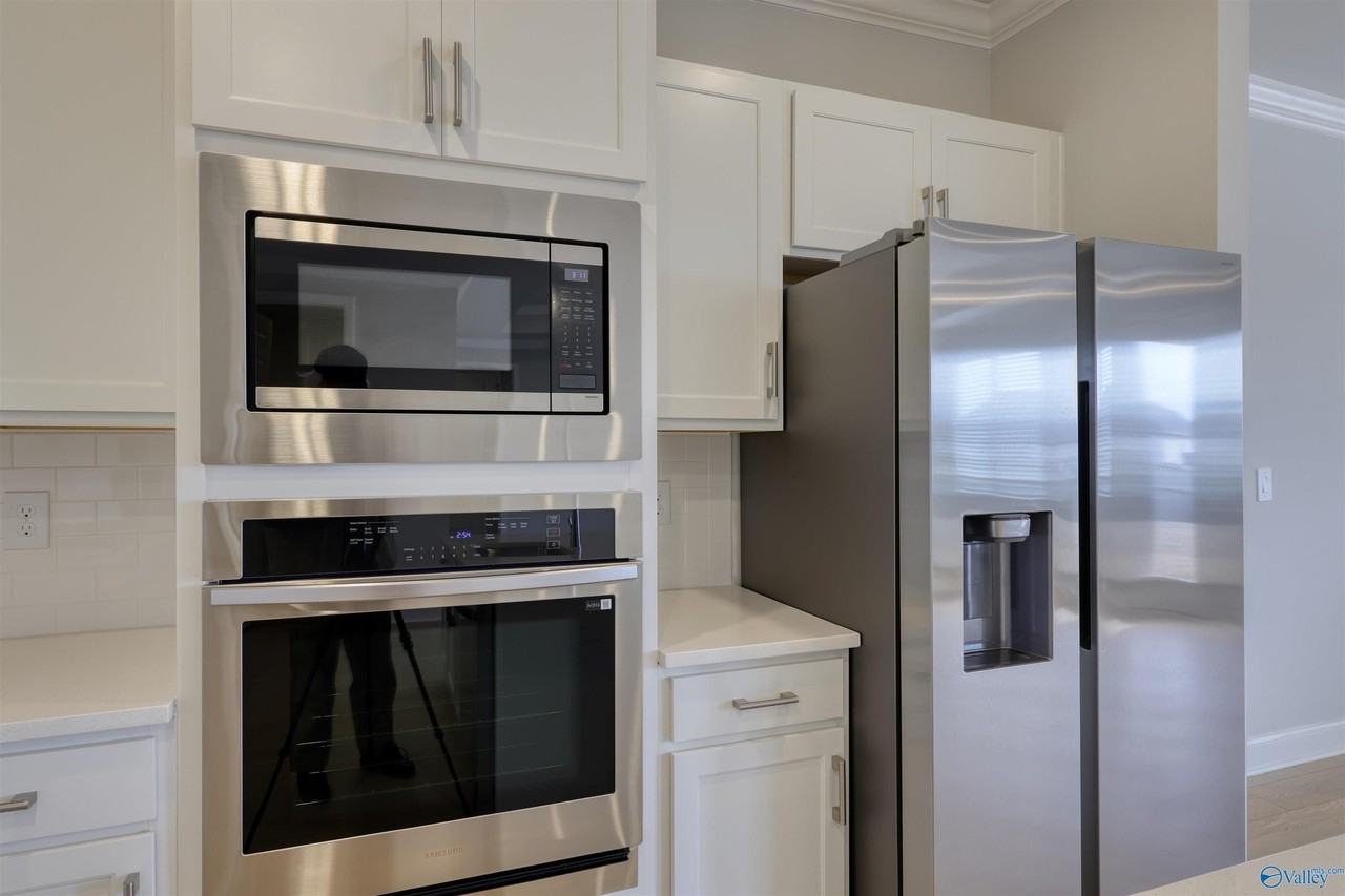 110 Clift Creek Dr - Photo 5 of 10