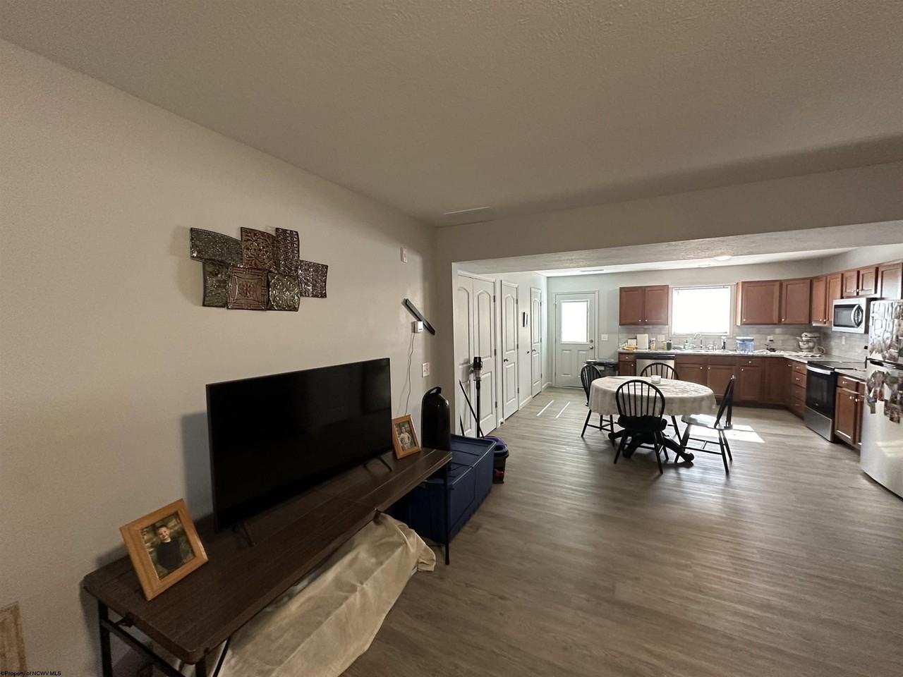 621 Clarksburg Rd - Photo 6 of 29